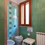 Viola E Giulio Villa *