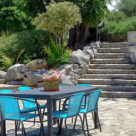 וילה Viola E Giulio *