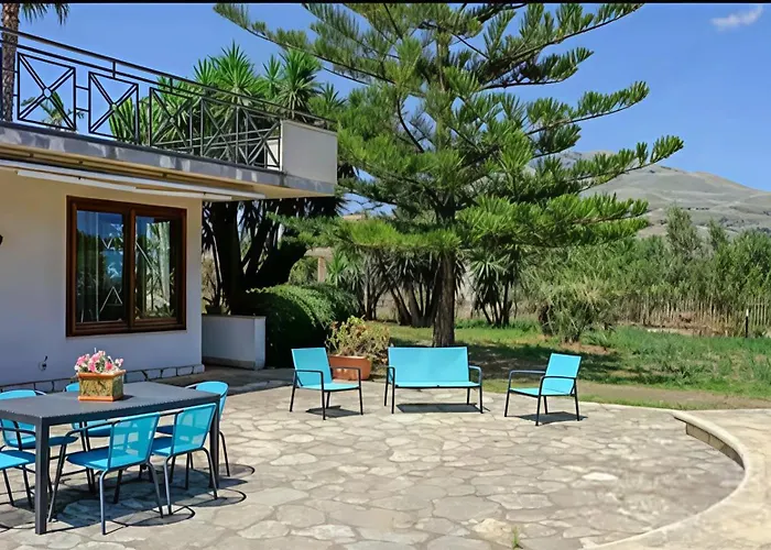 Villa Viola E Giulio Scopello (Sicily)